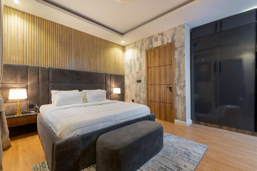 Jada Hotel And Suits Lagos Exterior photo